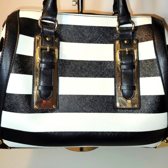 Aldo Black and White Handbag - Picture 5 of 9